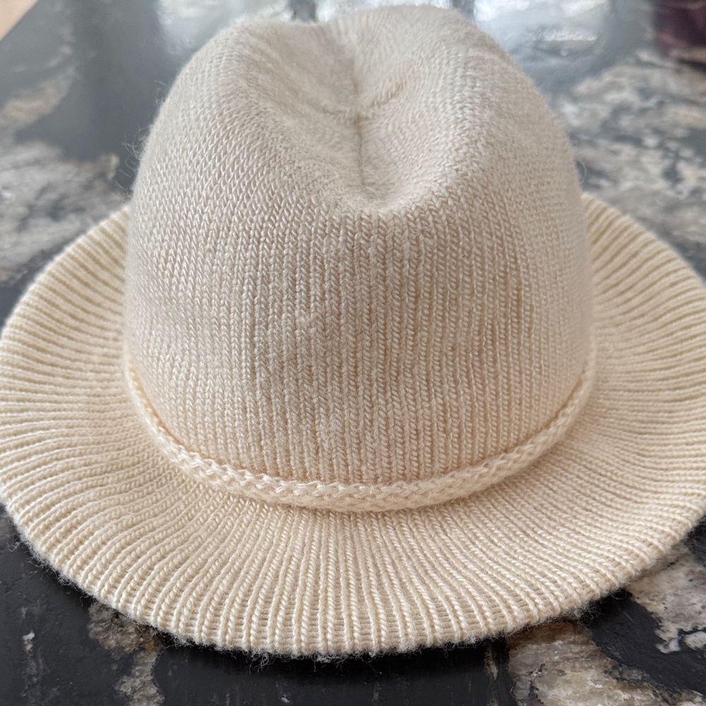 Aris Cream/White Knit Derby Fedora Hat